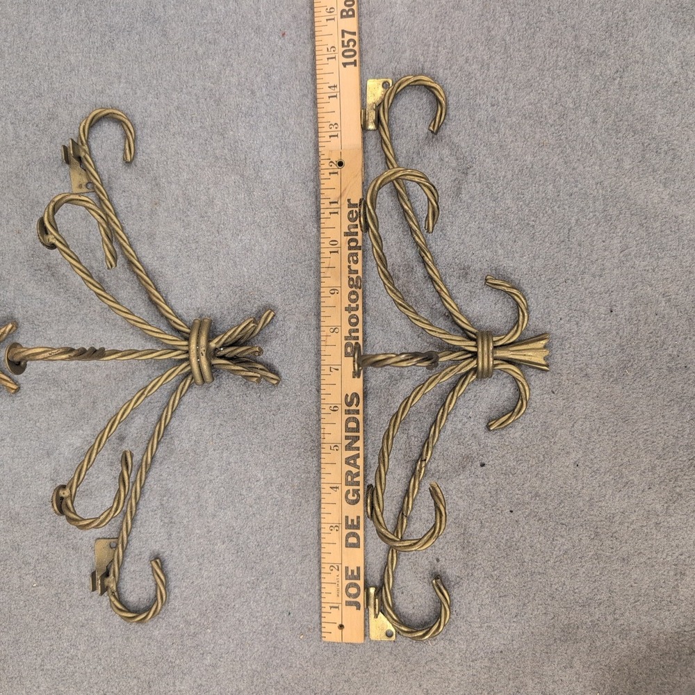 Vintage Twisted Metal Gold Tone Wall Brackets Set of 3 Hollywood Regency Style - Picture 5 of 6